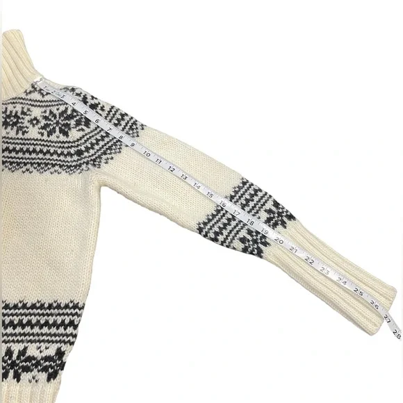 J. Crew Black & Cream Long Sleeve Snowflake Collared Sweater Medium Women’s GUC - Picture 10 of 10
